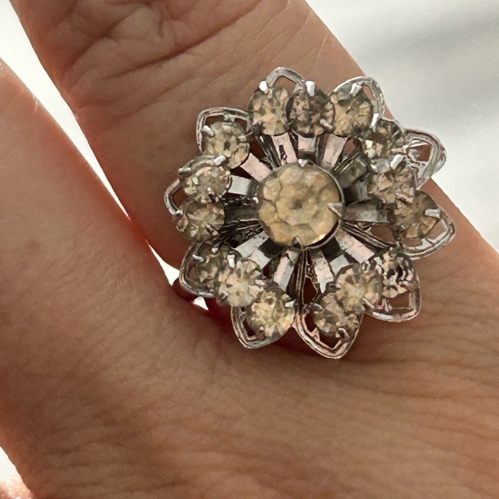 SARAH COVENTRY size 5 1/2 vintage ring 💍